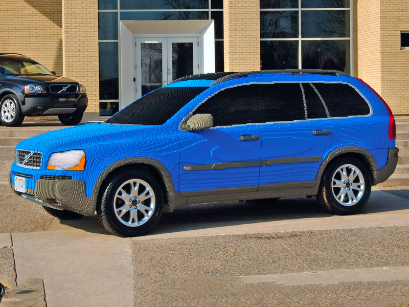 This full-sized Volvo XC90, sadly isn't one of them. Waxing would be a pain, anyway.