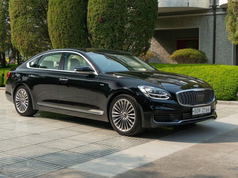 The only thing wrong with the upcoming 2019 K900 is the badge.