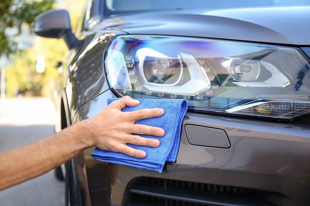 Cleaning headlights