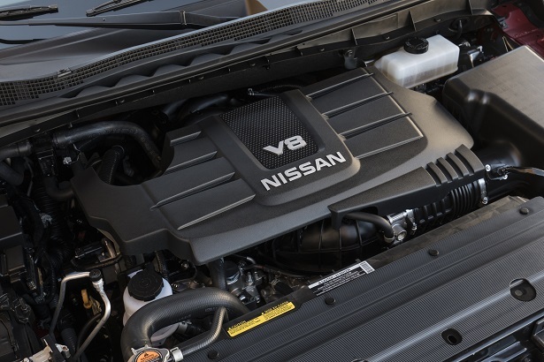Nissan V8 Engine
