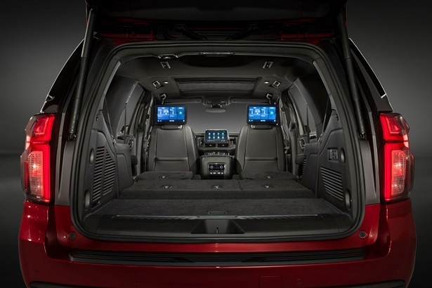 chevy tahoe cargo space